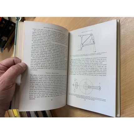 RARE* 1961 "MOTORCYLE ENGINEERING" 1ST ED P E IRVING ILLUSTRATED HB BOOK (P4)