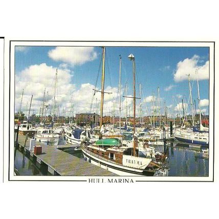 Yorkshire HULL MARINA Postcard (Dennis H010083L)