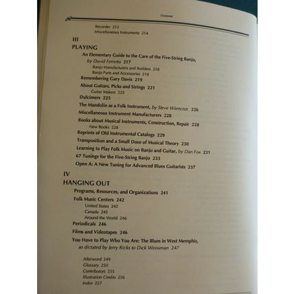 THE FOLK MUSIC SOURCEBOOK by Larry Sandberg & Dick Weissman - NM - Rev. Ed.