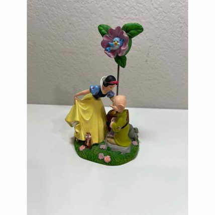 Disney Snow White Card Holder Figurine Kissing Dopey Butterfly Gift Office Decor
