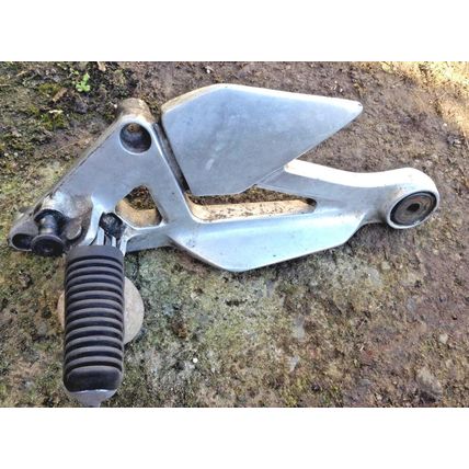 Yamaha XJ600 XJ 600 Diversion 1998 Left Hand Side Foot Hanger Bracket & footrest