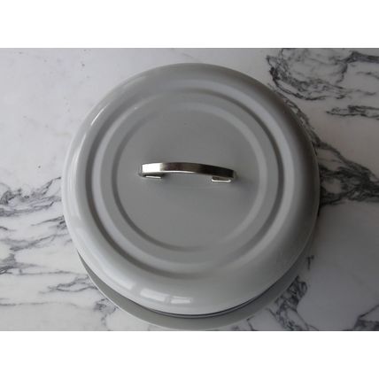 Extra Large Metal Enamel Cake Storage Tin Round Container dessert decoration tub