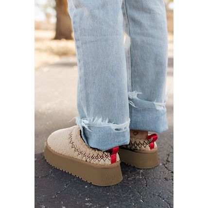 Oatmeal Embroidered Sherpa Plush Thick Sole Snow Boots