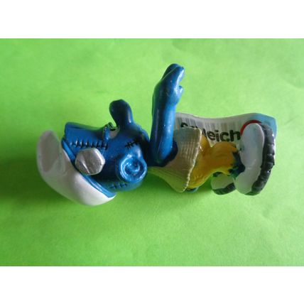 Frankenstein Smurf with label