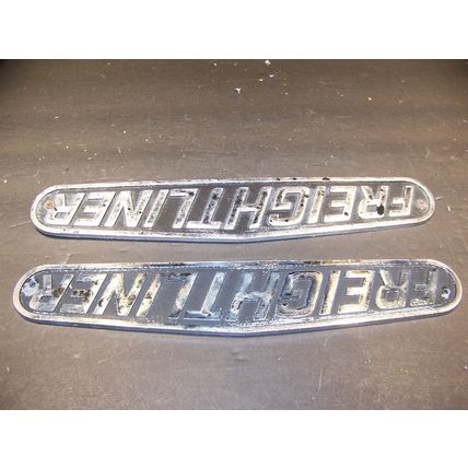 FREIGHTLINER EMBLEMS #1821270 PAIR