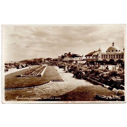 R.P. POSTCARD PROMENADE GARDENS WHITLEY BAY NORTHUMBERLAND POSTED 1961 (4214)