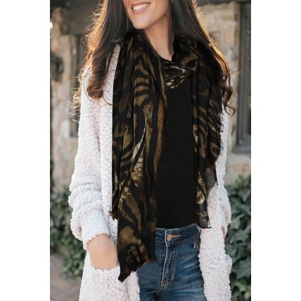 Black Floral Crochet Bell Sleeve Loose Sweater