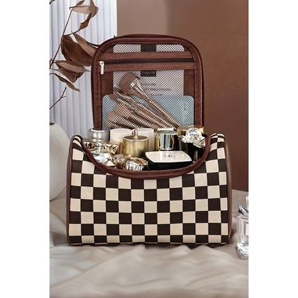 Black Checkered PU Leather Zipper Makeup Bag