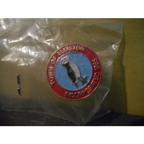Town of Elliston,Newfoundland,Canada,Puffin,Coll  ector Lapel Pin,Provincial Bird