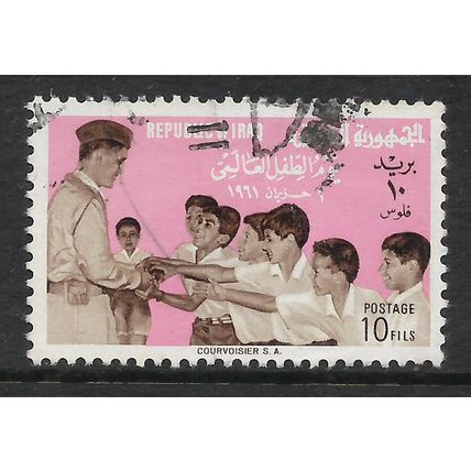 IRAQ 1961 WORLD CHILDRENS DAY 10F PINK GEN KASSEM WITH CHILDREN SG549 F USED