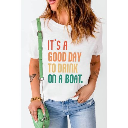 White IT'S A GOOD DAY TO DRINK ON A BOAT Slogan Graphic Tee