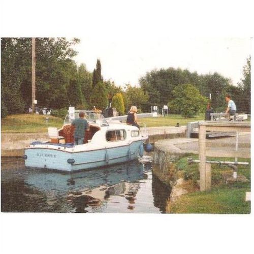 Lechlade, Gloucestershire - St. Johns Lock - River Thames - postcard c.1980s