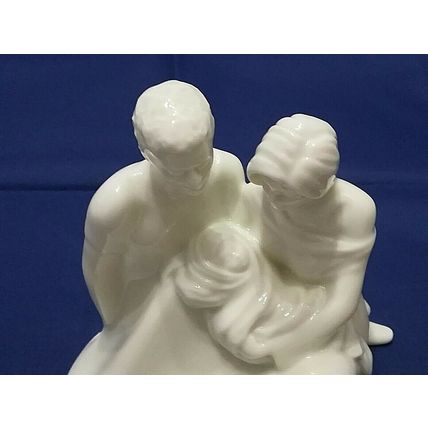 ROYAL WORCESTER, NEW BORN, MOTHER, FATHER, BABY, 2005,Original, Very Rare, Mint.