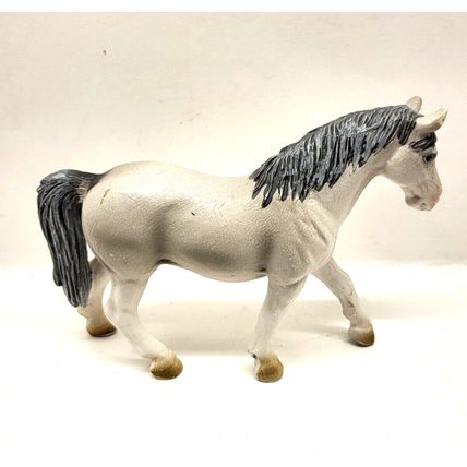 SCHLEICH Horse Club 3 1/2" (Lipizzaner Mare German) Toy Figure (Made in China)