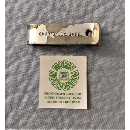 COLLECTIBLE ORIGINAL VINTAGE OKAY'S KEY SAFE CIRCA 1959