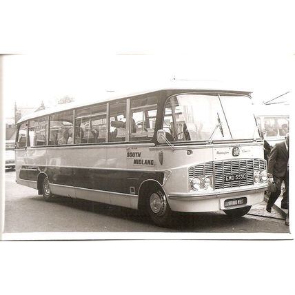 Black & White Photograph of South Midland Motor Services Ltd. - EMO 553C