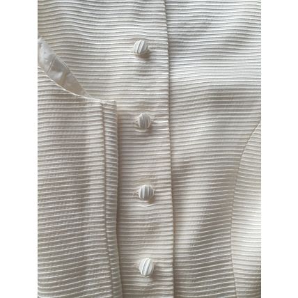 Richards Classic Suit: Cream Top 12 UK Black Skirt 10 UK