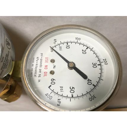 CONCOA 1806 AIRCO 1806-9931 OXYGEN REGULATOR 1806 9931 CGA 024,60PSI,400KPA,AH