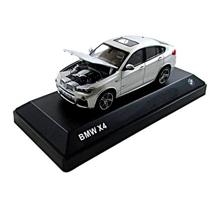 BMW X4 (F26) YEAR 2015 SILVER HERPA SCALE 1:43