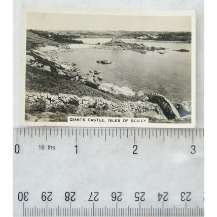 1938 Senior Service Holiday Haunts by the Sea No. 33 Giants Castle, Scilly Isles