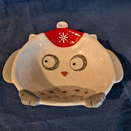 3 Christmas Nauvoo House OWL BOWLS & SALT PEPPER Shaker Set Cereal Dishes Cerami
