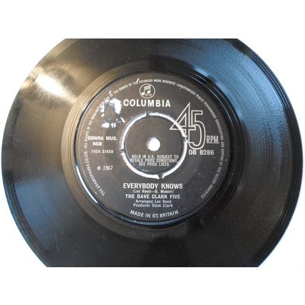 7"1967. DAVE CLARK FIVE, EVERYBODY KNOWS,COLUMBIA DB 8286. VERY GOOD PLUS