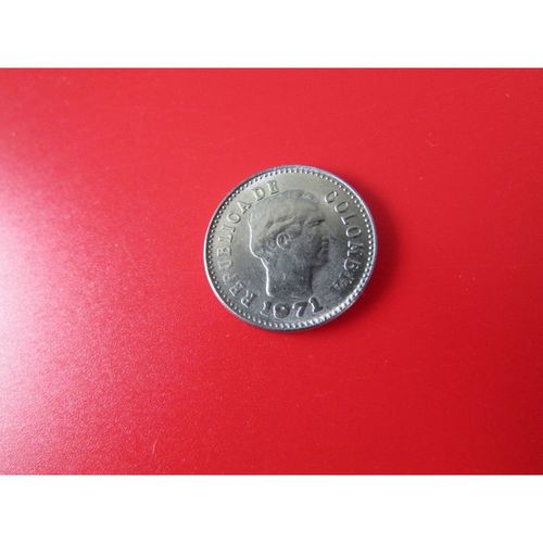1971 COLOMBIA 10 CENTAVOS FREE POST. M