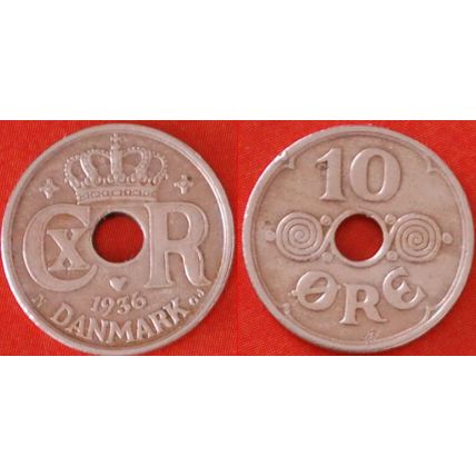 Ⰶ HOLE (1924-1947) ** DENMARK ★ 10 ORE 1936!!! CHRISTIAN X ★LOW START★NO RESERVE