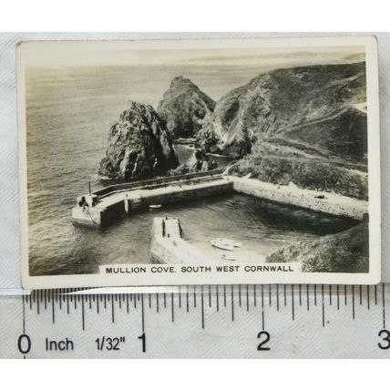 1938 Senior Service Holiday Haunts by the Sea No. 10 Mullion Cove, SW Cornwall