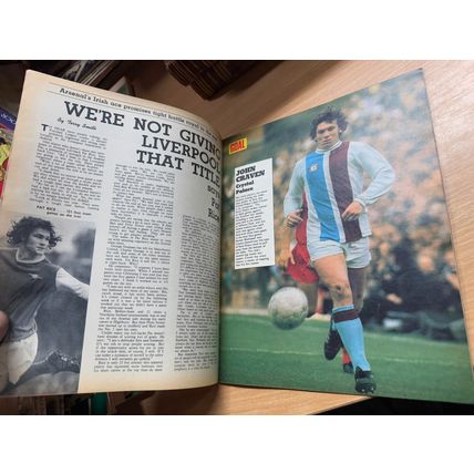 GOAL MAGAZINE #230 27 JAN 1973 UK FOOTBALL MAGAZINE - QPR TEAM POSTER (LL)