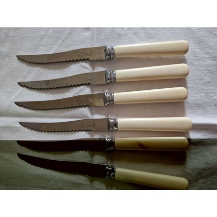 Vintage 6 Steak Knives