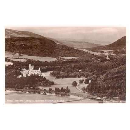ROYAL DEESIDE, BALMORAL CASTLE, SCOTLAND unused vintage postcard by J B White =