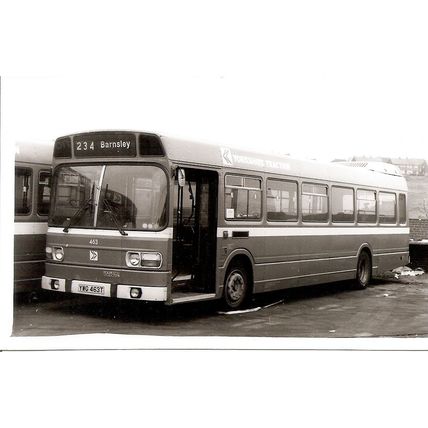Black & White Photograph of Yorkshire Traction Co. Ltd. - YWG 463T