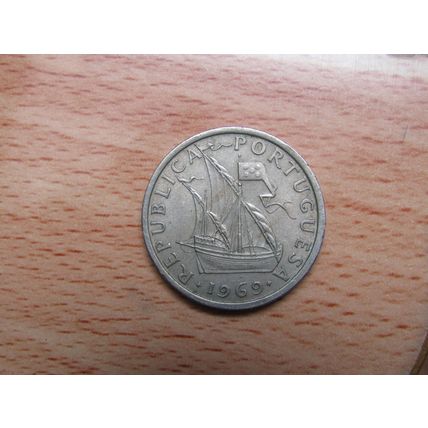 Portugal 1969 $5 Escudos Coin