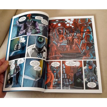 D4VE : IDW Graphic Novel : 2015 : nm(9.4) ::. *