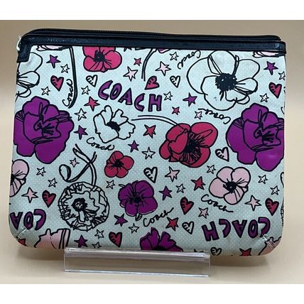 A Very Cute Coach Poppy I-Pad Tablet Case Sleeve