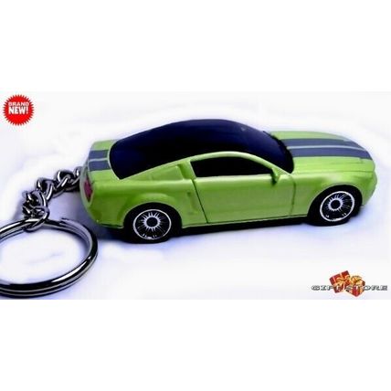 RARE KEYCHAIN GREEN FORD MUSTANG GT GREAT GIFT For BACKPACK/DESK DISPLAY