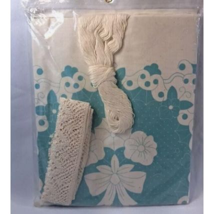 Charmin Chainstitching Flowers With Ribbon Pillow Kit