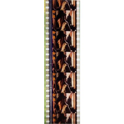 DAVID BOWIE. Pk MTP - 013m . 1 STRIP OF 5 - 35MM FILMCELLS (GUNSLINGERS REVENGE)