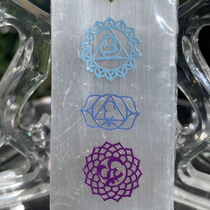 7 Chakras Selenite Wand Charging Plate Crystal Cleansing Etched Symbols 5.78"
