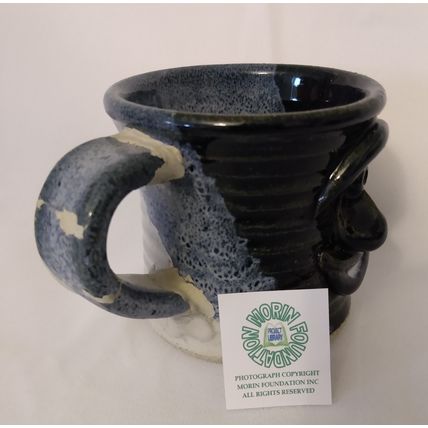 HANDCRAFTED GLAZED STONEWARE FACE MUG BLUES & WHITE SIGNED RT