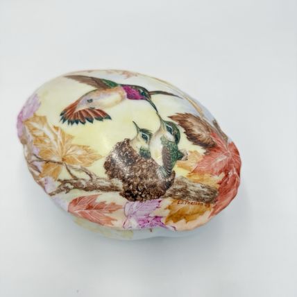 Vintage L.J Pearson Porcelain Painted Art Hummingbird Nest Trinket Box