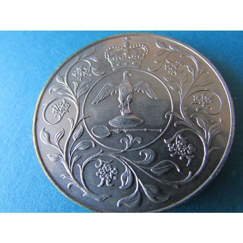 1977 QUEEN ELIZABETH II JUBILEE 25 NEW PENCE FREE POST. AT