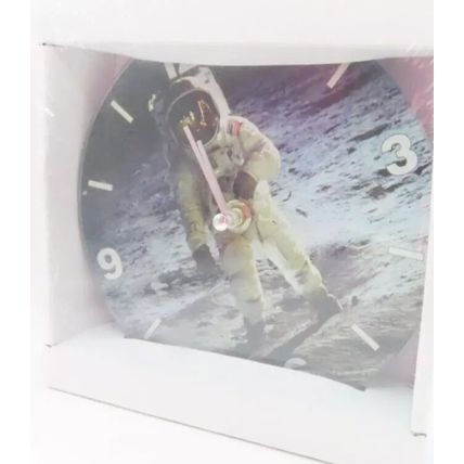 Moon Walk Astronaut Wall Clock Round Glass 17 CM Time Gift Home Decor GamesM