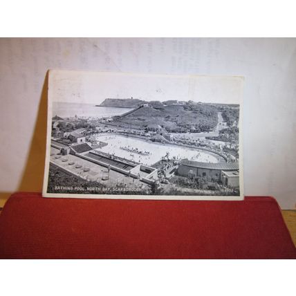 NORTH BAY, BATHING POOL, SCARBOROUGH YORKSHIRE used vintage postcard 1956 pm =