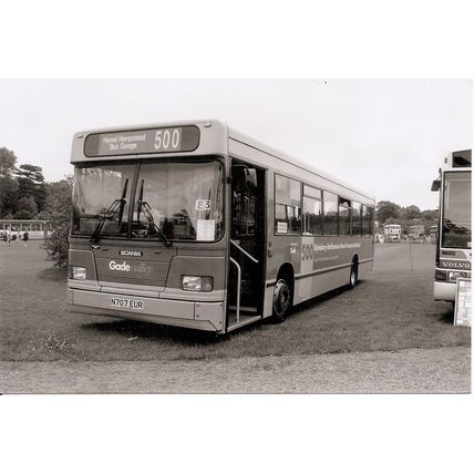 Black & White Photograph of Luton & District Transport Ltd. - N707 EUR