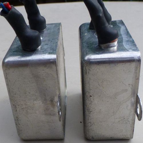 Metal sealed capacitor 3uF +/-20% 400V solder tags Acushnet P30ZN34 1 off