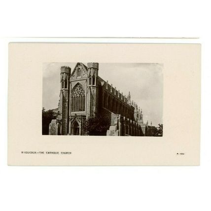 POSTCARD Wimbledon - The Catholic Church - Hutchinson RP Unposted