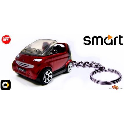 HTF RARE KEYCHAIN RED SMART FORTWO CABRIO CUSTOM Ltd Ed.