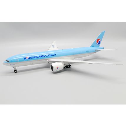 B777F KOREAN AIR CARGO REG: HL8251 WITH STAND -JC WINGS SA2004 1/200 - PRE ORDER